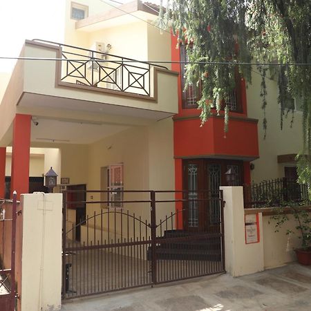 Ushta Te - Happiness To Thee Hotel Bangalore Luaran gambar
