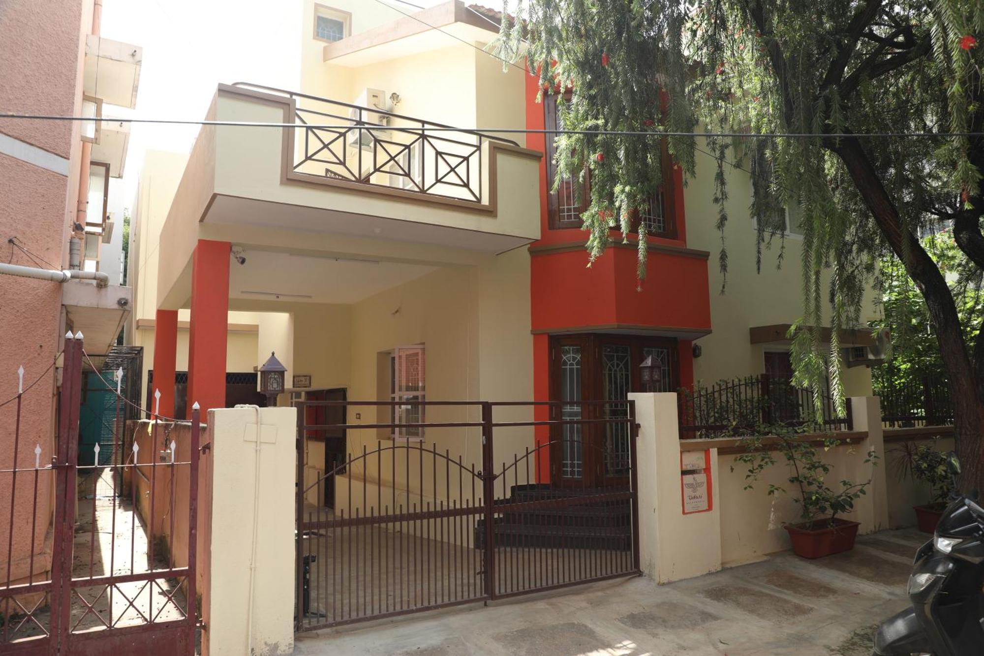Ushta Te - Happiness To Thee Hotel Bangalore Luaran gambar